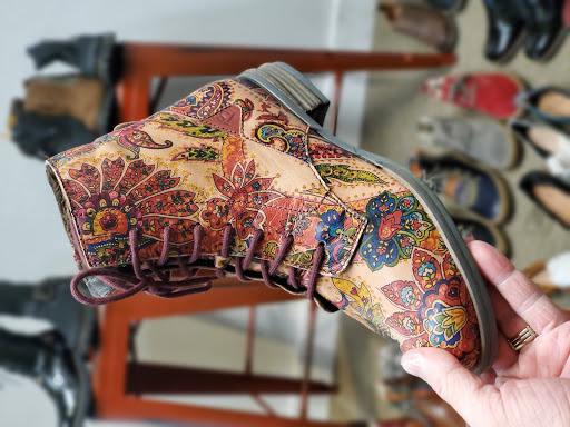 Shoe Store «Chiappetta Shoe Store», reviews and photos, 6821 39th Ave, Kenosha, WI 53142, USA