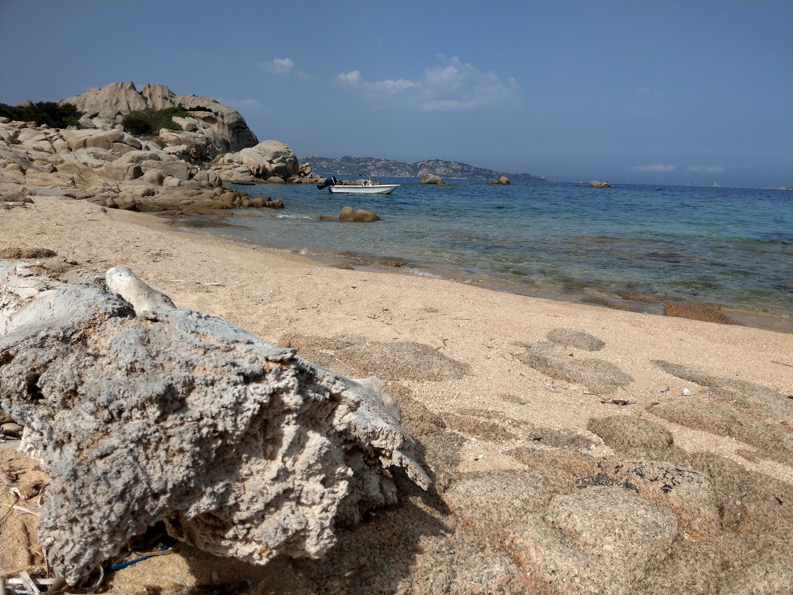 Foto de Cala Rocciosa zona salvaje