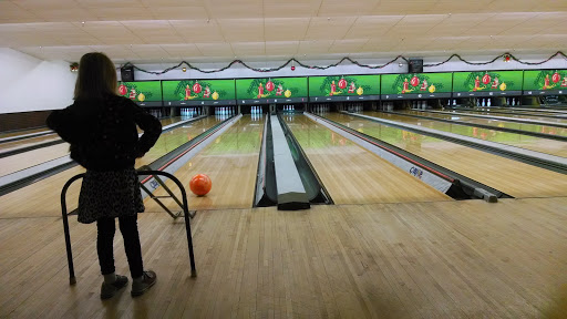 Bowling Alley «Cordova Lanes Bowling Center», reviews and photos, 2111 Airport Blvd, Pensacola, FL 32504, USA