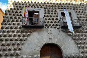 Casa De Los Picos image