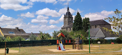 Mairie à Irodouër