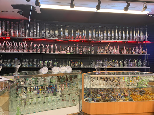Tobacco Shop «Starbuzz Smoke Shop», reviews and photos, 668 Soscol Ave, Napa, CA 94559, USA