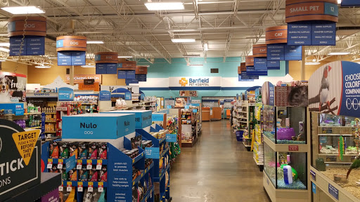 Pet Supply Store «PetSmart», reviews and photos, 8500 N Evanston Ave, Kansas City, MO 64157, USA