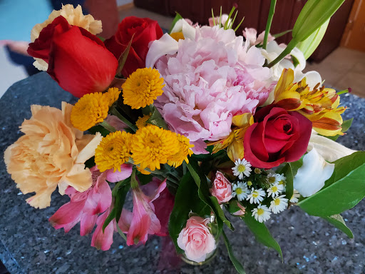 Florist «Lake Zurich Florist», reviews and photos, 34 E Main St, Lake Zurich, IL 60047, USA