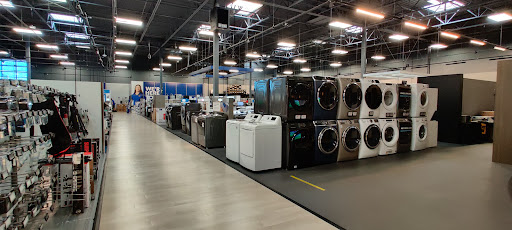 Electronics Store «Best Buy», reviews and photos, 8301 3rd St N, Oakdale, MN 55128, USA