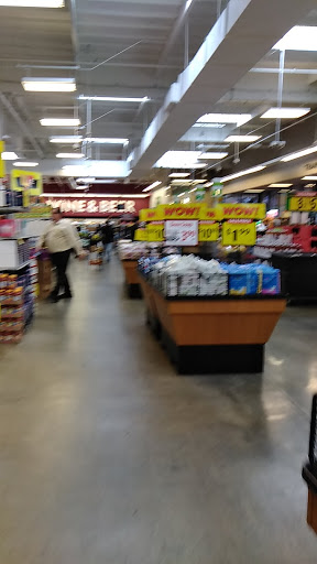 Grocery Store «Food 4 Less», reviews and photos, 4400 Slauson Ave, Maywood, CA 90270, USA