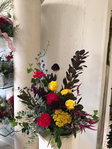 Florist «House Of Ivy Floral & Gifts», reviews and photos, 2507 Main St, Elwood, IN 46036, USA