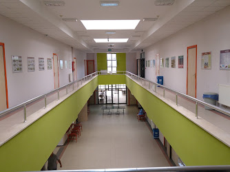 Uzunçiftlik Nuh Çimento Meslek Yüksek Okulu