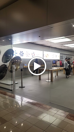 Apple South Coast Plaza image
