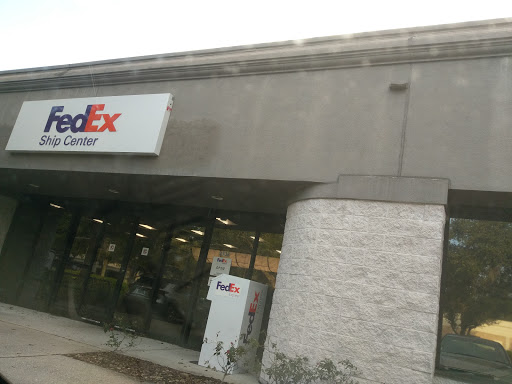 Shipping and Mailing Service «FedEx Ship Center», reviews and photos, 3736 Salisbury Rd, Jacksonville, FL 32216, USA