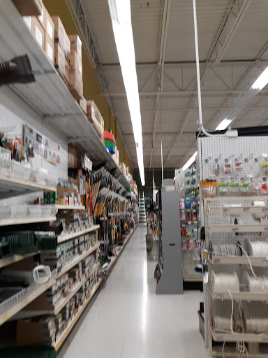 Hardware Store «Town & Country Hardware», reviews and photos, 910 Gateway Commons Cir, Wake Forest, NC 27587, USA