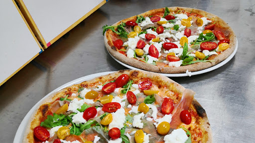 Pizzeria Mani in Pasta in Gravellona Toce, Provincia del Verbano-Cusio-Ossola