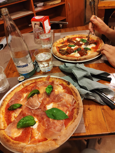 Oasi Pizza in Casorate Sempione, Provincia di Varese