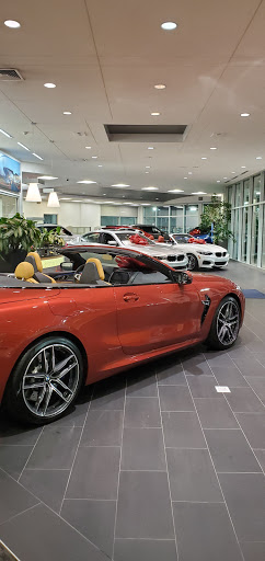 BMW Dealer «Thompson BMW», reviews and photos
