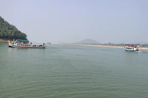 Singanapalle To Papikondalu Boating Point image