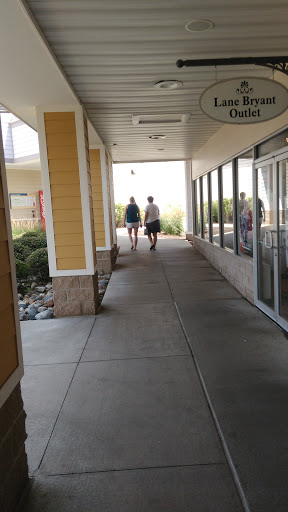 Clothing Store «Nike Factory Store», reviews and photos, 1475 N Burkhart Rd Suite C-200, Howell, MI 48855, USA