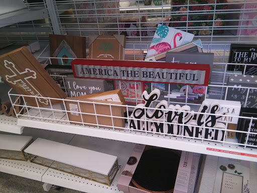 Clothing Store «Ross Dress for Less», reviews and photos, 1950 N Dixie Hwy, Elizabethtown, KY 42701, USA