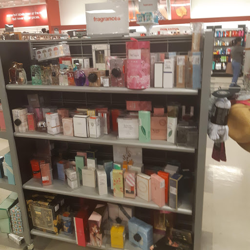 Department Store «T.J. Maxx and HomeGoods», reviews and photos, 1871 W Henderson Rd, Columbus, OH 43220, USA