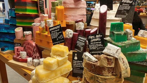 Cosmetics Store «Lush», reviews and photos, 125 Westchester Ave, White Plains, NY 10601, USA