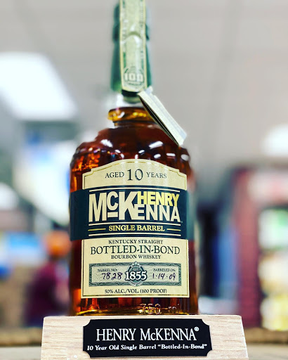 Liquor Store «The Barn Bottle Shop», reviews and photos, 25 Village Pkwy, Pendergrass, GA 30567, USA