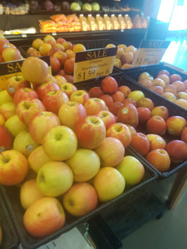 Natural Foods Store «GreenAcres Market Clear Lakes», reviews and photos, 2315 W 21st St N #115, Wichita, KS 67203, USA