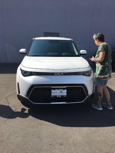 Van Nuys Kia image