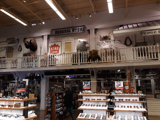 Sporting Goods Store «Bass Pro Shops», reviews and photos, 1000 Bass Pro Dr NW, Altoona, IA 50009, USA