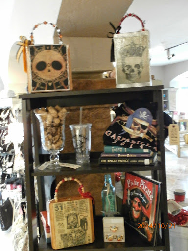 Gift Shop «South Tampa Trading Co», reviews and photos, 1916 S Dale Mabry Hwy, Tampa, FL 33629, USA