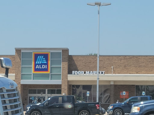 Supermarket «ALDI», reviews and photos, 333 S Cedar Ridge Dr, Duncanville, TX 75116, USA