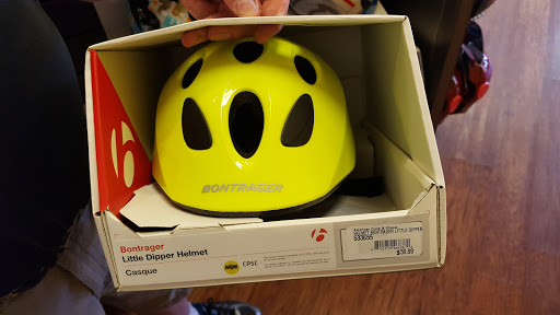 Bicycle Store «American Cycle & Fitness - The Trek Bicycle Stores of Michigan», reviews and photos, 39900 W 14 Mile Rd, Walled Lake, MI 48390, USA