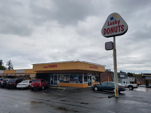 Donut Shop «Lucky Donuts», reviews and photos, 140 SW 152nd St, Seattle, WA 98166, USA