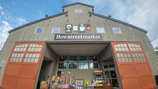 Grocery Store «Bow Street Market», reviews and photos, 79 Bow St, Freeport, ME 04032, USA