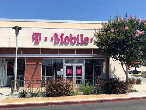 T-Mobile, 21710 Valley Blvd, Walnut, CA 91789, USA, 