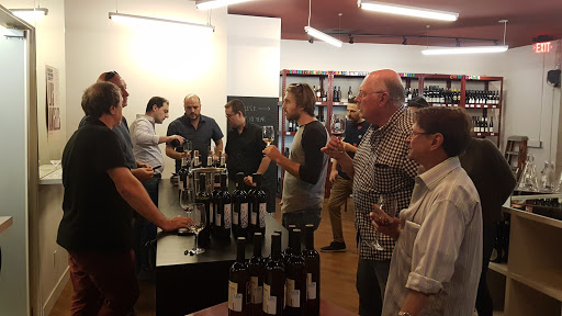 Wine Store «Lou Wine Shop natural + unusual wine Los Angeles», reviews and photos, 1911 Hillhurst Ave, Los Angeles, CA 90027, USA