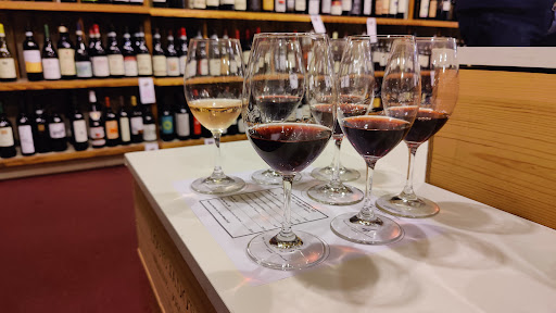 Wine Store «Liner & Elsen Wine Merchants», reviews and photos, 2222 NW Quimby St, Portland, OR 97210, USA