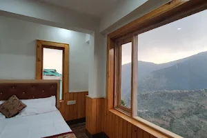 Hotel Diwan Sachpass Himalayan Brothers image