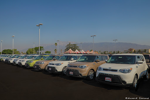 Kia Dealer «Valley Kia of Fontana», reviews and photos, 16272 S Highland Ave, Fontana, CA 92336, USA