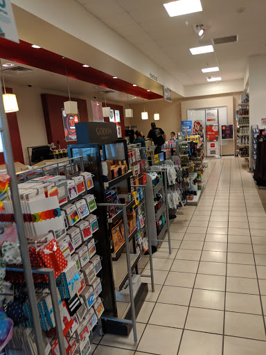 Shopping Mall «The Shops at Fox River», reviews and photos, 3340 Shoppers Dr, McHenry, IL 60051, USA