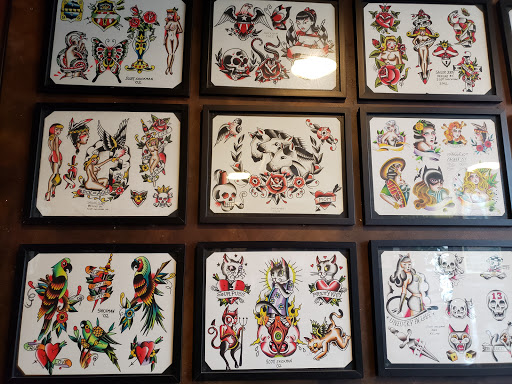 Tattoo Shop «The Mercy Seat», reviews and photos, 210 E 16th St, Kansas City, MO 64108, USA