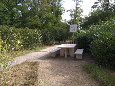 Aire de Village Brulé à Veigné