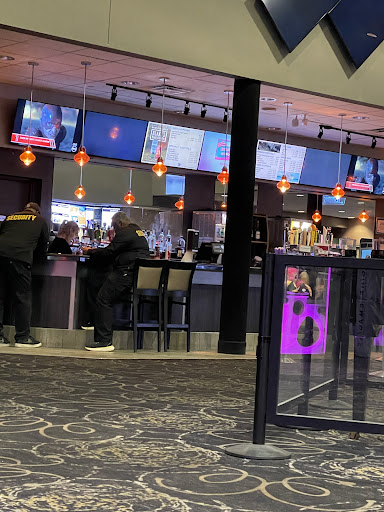 Movie Theater «Emagine Canton», reviews and photos, 39535 Ford Rd, Canton, MI 48187, USA