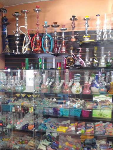 Tobacco Shop «Discount Smoke Shop», reviews and photos, 3105 Scotts Valley Dr, Scotts Valley, CA 95066, USA