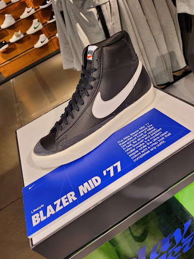 Clothing Store «Nike Portland», reviews and photos, 638 SW 5th Ave, Portland, OR 97201, USA