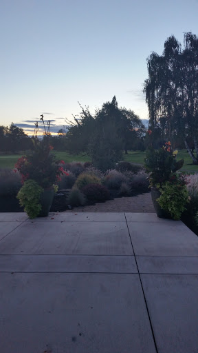 Country Club «Shadow Hills Country Club», reviews and photos, 92512 River Rd, Junction City, OR 97448, USA