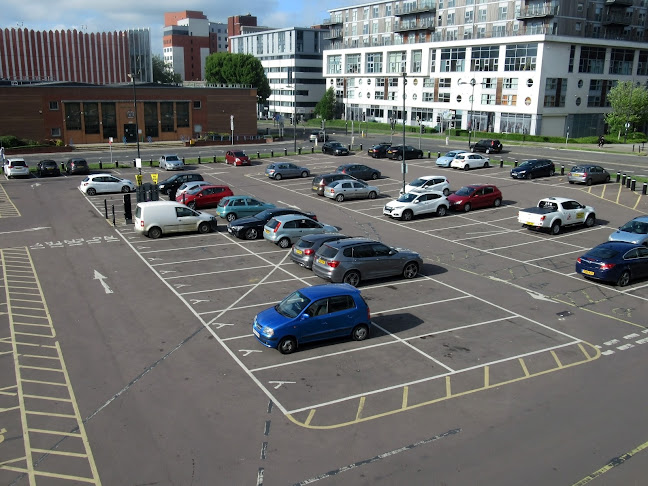 Reviews of Princes Street Car Park in Swindon - Parking garage