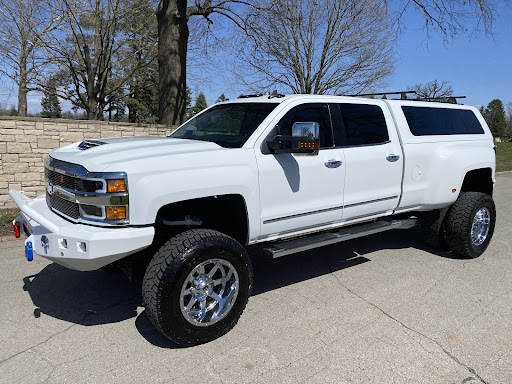 Used Truck Dealer «Truck City Inc», reviews and photos, 145 NE Broadway Ave # 2, Des Moines, IA 50313, USA