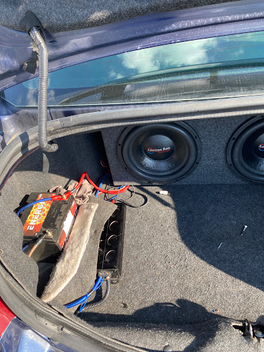 Car Stereo Store «Universal Car Audio and Cell Phones», reviews and photos, 3919 Lafayette Rd #575, Indianapolis, IN 46254, USA