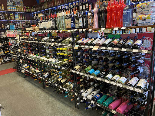 Liquor Store «Day Hollow Wine & Liquor Store», reviews and photos, 409 Day Hollow Rd, Endicott, NY 13760, USA