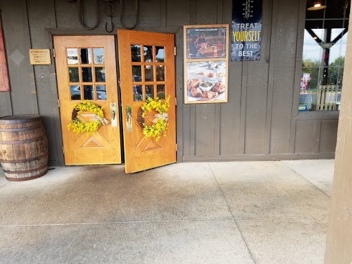 American Restaurant «Cracker Barrel Old Country Store», reviews and photos, 45525 N Interstate 94 Service Dr, Belleville, MI 48111, USA