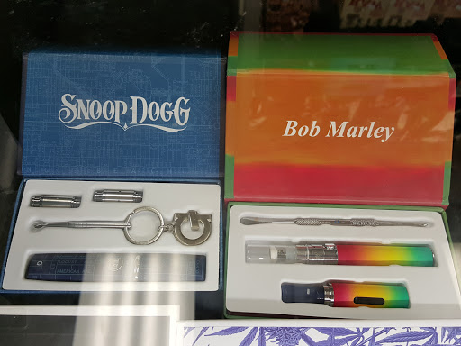 Vaporizer Store «Lil Buddha Vapor & Smoke Shop», reviews and photos, 6916 Big Bend Rd, Gibsonton, FL 33534, USA